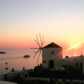 Lioyerma Windmill Apt & Pool